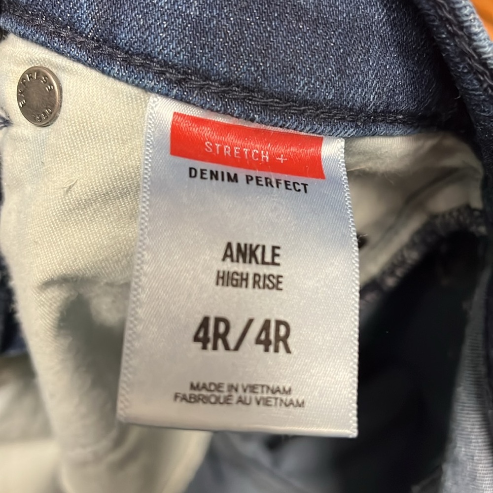 Express Ankle High Rise Jeans - Picture 6 of 6